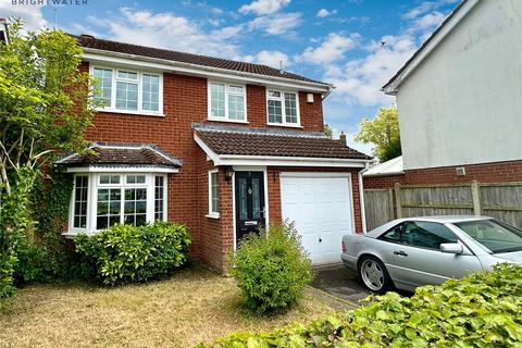 4 bedroom detached house to rent, Wren Close, Ringwood, Hampshire, BH24