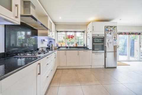 5 bedroom detached house for sale, Dickens Drive, Chislehurst