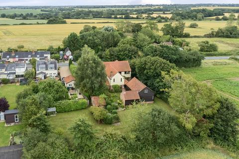 4 bedroom detached house for sale, High Road, Great Finborough, Stowmarket, Mid Suffolk, IP14