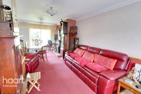 3 bedroom detached house for sale, Bowman Avenue, Leigh-On-Sea