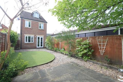 3 bedroom detached house for sale, Belbroughton Road, Blakedown, Kidderminster, DY10