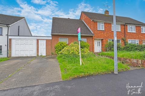 43 Rayfield, Epping, CM16 5AD