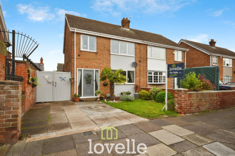 3 bedroom semi-detached house for sale, Reynolds Street, Cleethorpes DN35