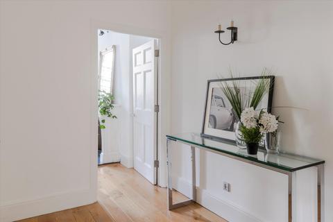 2 bedroom flat to rent, Montagu Square, London, W1H