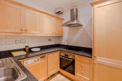 2 bedroom flat to rent, Montagu Square, London, W1H