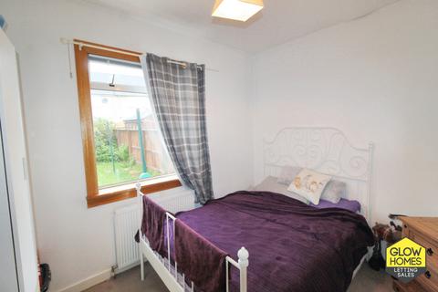 8 Eastern Crescent, Kilbirnie, KA25 6JH