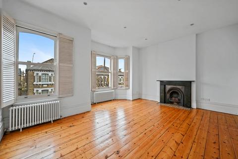 4 bedroom end of terrace house for sale, Broomwood Road, London