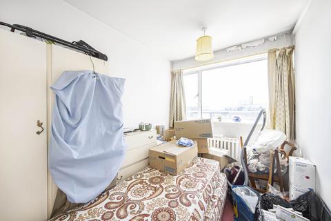 2 bedroom flat for sale, Chippendale House, London, SW1V