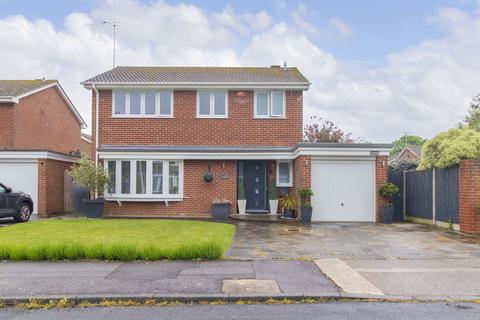 3 bedroom detached house for sale, Laking Avenue, Broadstairs, CT10