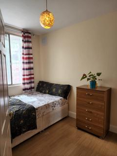 2 bedroom maisonette to rent, Hounslow TW3
