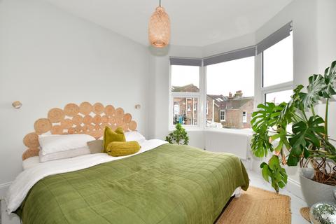 2 bedroom apartment to rent, Preston Drove Brighton BN1