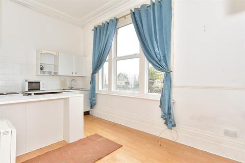 1 bedroom ground floor flat for sale, Broadway, Sandown, Isle of Wight