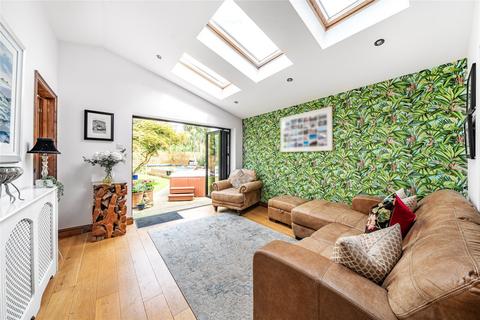 63 Byron Road, Addlestone, KT15 2SJ