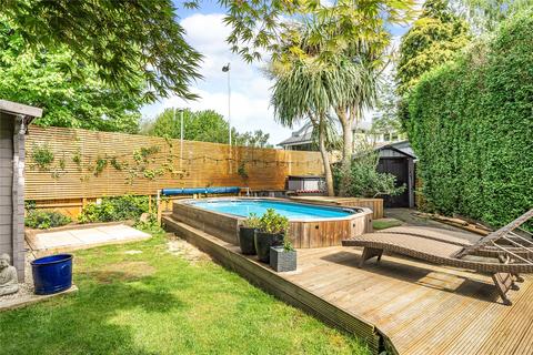 63 Byron Road, Addlestone, KT15 2SJ