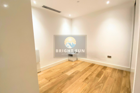 1 bedroom flat for sale, Trinity Square, Hounslow TW3