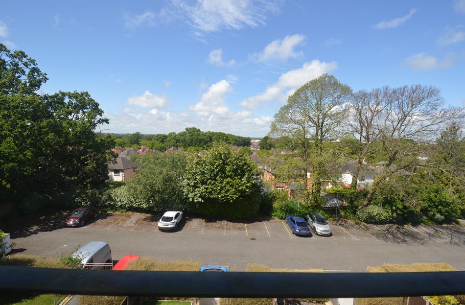 Feversham Avenue, Bournemouth BH8 3 bed for sale £350,000