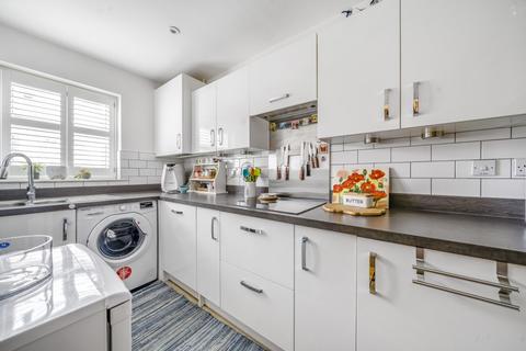 33 Chapman Drive, Binfield, Bracknell, RG42 4FT
