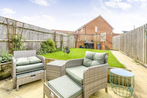 33 Chapman Drive, Binfield, Bracknell, RG42 4FT