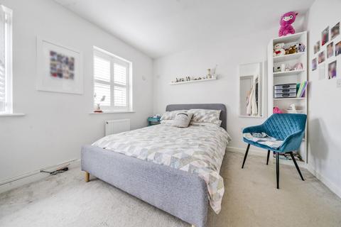 33 Chapman Drive, Binfield, Bracknell, RG42 4FT