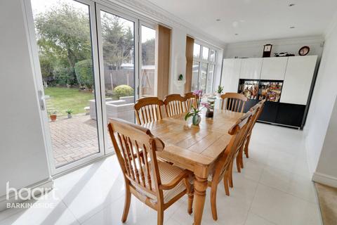 4 bedroom detached house for sale, Wensleydale Avenue, Clayhall