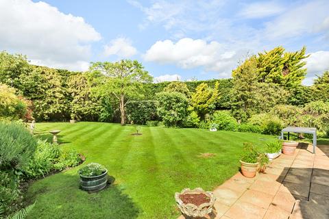 3 bedroom bungalow for sale, Appletree Close, Kennel Lane, Fetcham, KT22