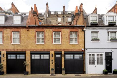 3 bedroom terraced house for sale, Pavilion Road, London, SW1X.