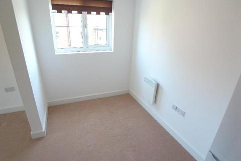 2 bedroom flat to rent, Pavilion Close, Stanningley, Pudsey, West Yorkshire, UK, LS28