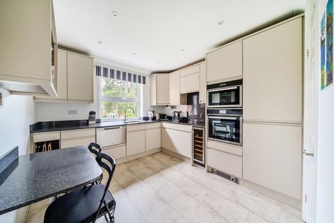 2 bedroom apartment for sale, Fairlawn, Hall Place Drive, Weybridge, KT13