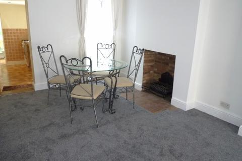 2 bedroom terraced house to rent, Town Centre LU1