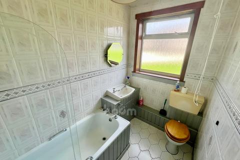 54 Beech Avenue, Beith, KA15 2EQ