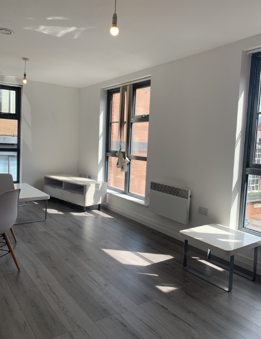 Birmingham B18 2 bed flat to rent £1,125 pcm (£260 pw)
