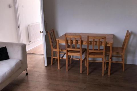 4 bedroom terraced house to rent, Grove Terrace, Canterbury
