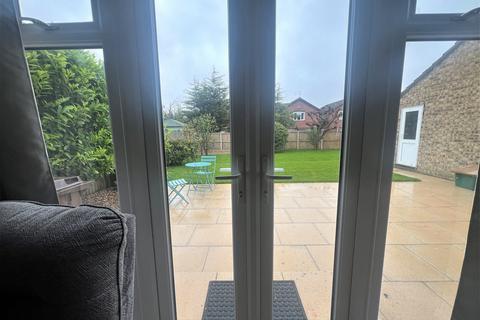 3 Ashmole Drive, Kirby Cross, Frinton-on-sea, CO13 0RX