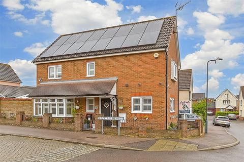 3 bedroom detached house for sale, Capstan Mews, Gravesend, Kent