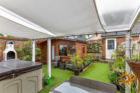 15 Capstan Mews, Northfleet, Gravesend, DA11 9ER