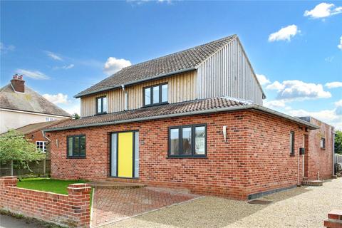 37 Pier Avenue, Southwold, IP18 6BU