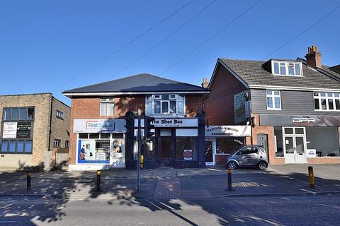 Retail property (high street) to rent, Station Road, New Milton, Hampshire. BH25 6HN