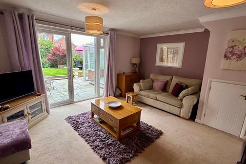 19 Lytham Drive, Holmer, Hereford, HR1 1PZ