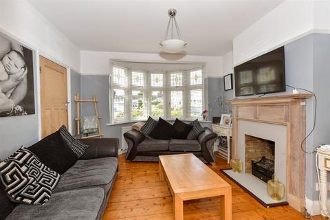 3 bedroom terraced house for sale, Fairway, Woodford Green, Essex