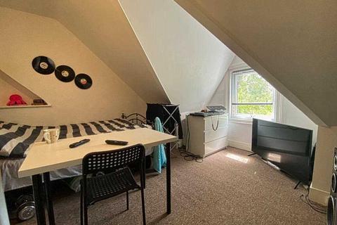 2 bedroom apartment for sale, Boscombe, Bournemouth BH1