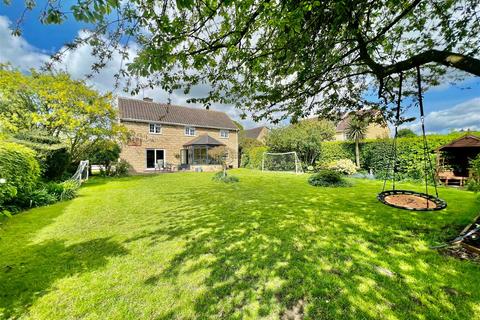 4 bedroom detached house for sale, Beeches End, Boston Spa, Wetherby, LS23 6HL