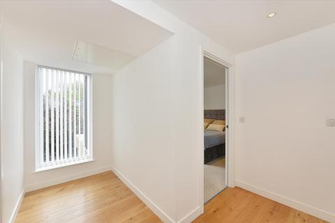 1 bedroom flat to rent, Hand Axe Yard, London WC1X