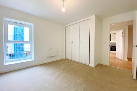 2 bedroom flat to rent, Fermont House, 15 Beaufort Square, Beaufort Park, Colindale NW9