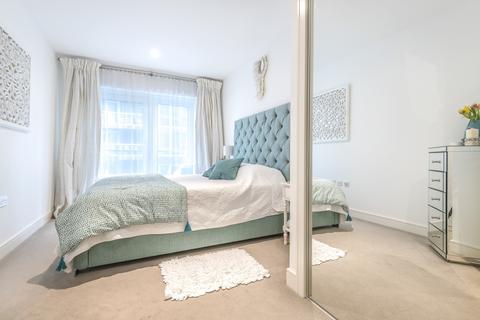 1 bedroom flat to rent, Juniper Drive Wandsworth SW18