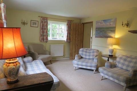 3 bedroom detached house to rent, Froxfield, Petersfield, Hampshire, GU32