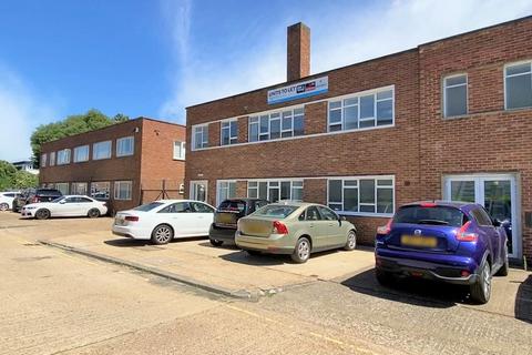 Industrial unit to rent, Unit 134, Clock Tower Industrial Estate, Clock Tower Road, Isleworth, TW7 6GF