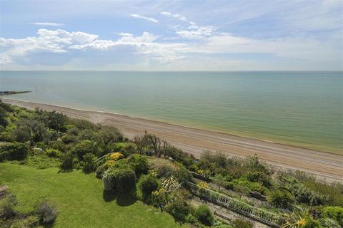 4 bedroom apartment for sale, The Penthouse, 8 Cliffe House, Folkestone
