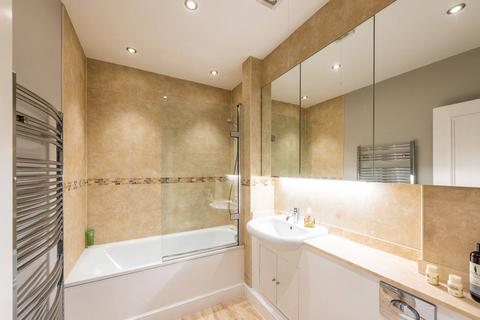 11a Redcliffe Square, London, SW10 9JX