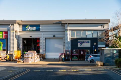 Industrial unit to rent, Unit 19, Clock Tower Industrial Estate, Clock Tower Road, Isleworth, TW7 6GF