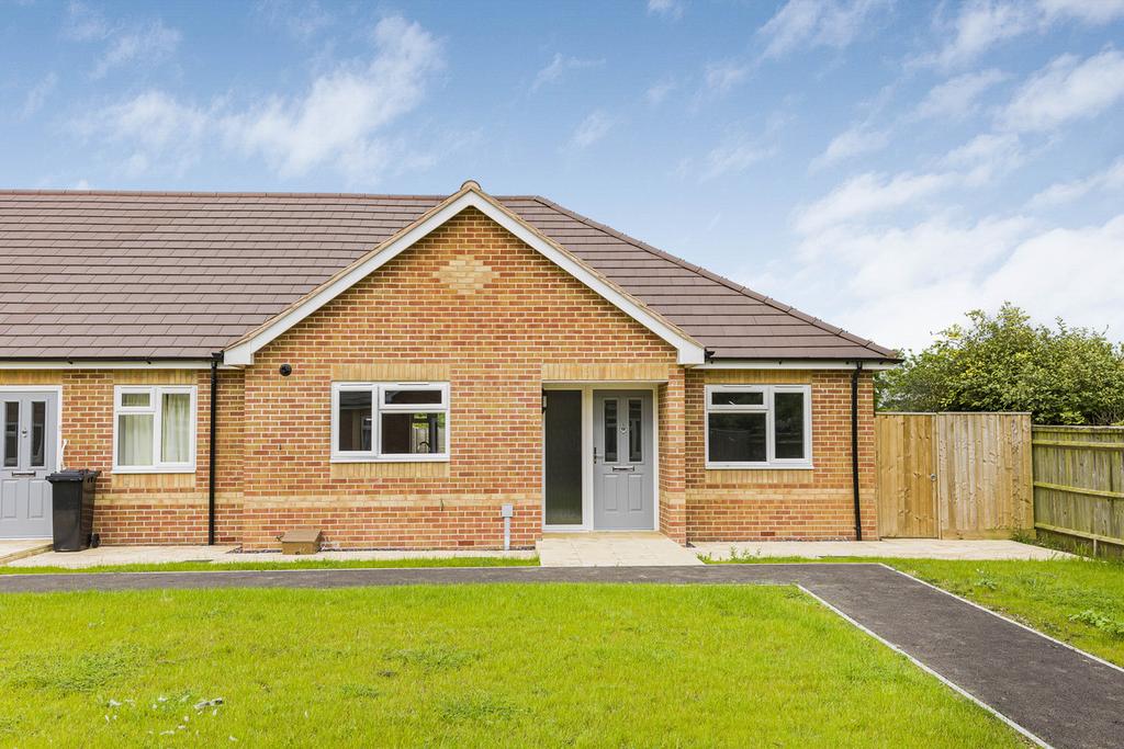 Mather Close, East Hendred, OX12 2 bed bungalow for sale £425,000